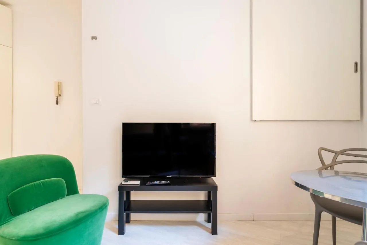 Apartment Fifty Eight Suite Milan Brera Studio Italy